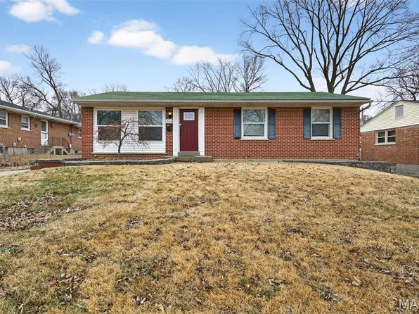 260 Saint Edward Ln, Florissant, MO 63033