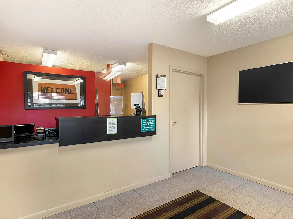 Lobby and Guest Check-in
