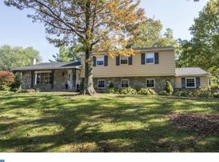 2057 Trumbauer Rd, Lansdale, PA 19446