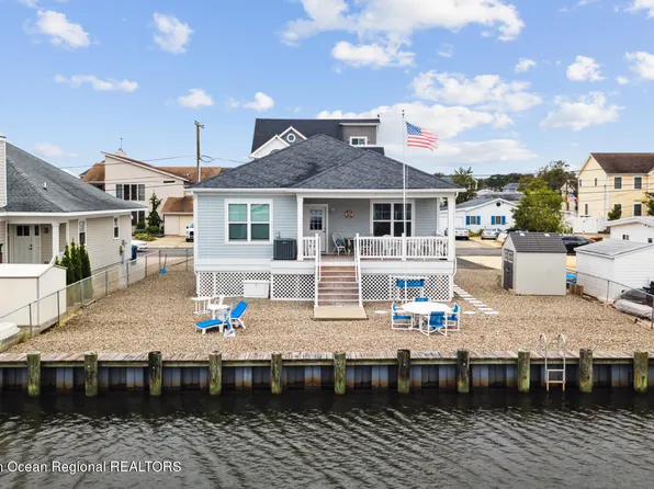 1858 Starboard Court, Toms River, NJ 08753