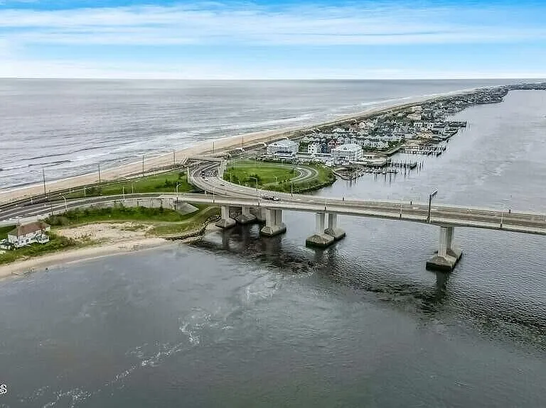 406 Ocean Ave — Photo 39
