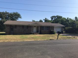 128 Songbird Dr, Tahlequah, OK 74464