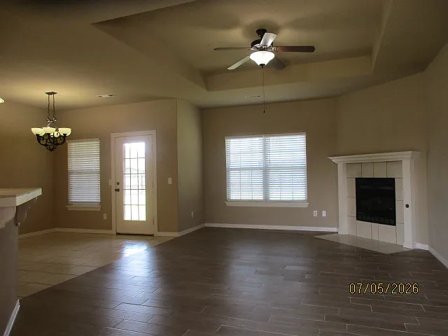 1006 Daniel Ln — Photo 2