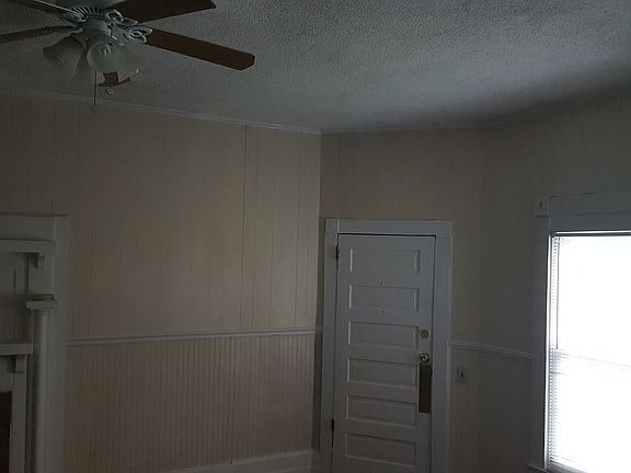 4th image of 614 N Cameron Ave