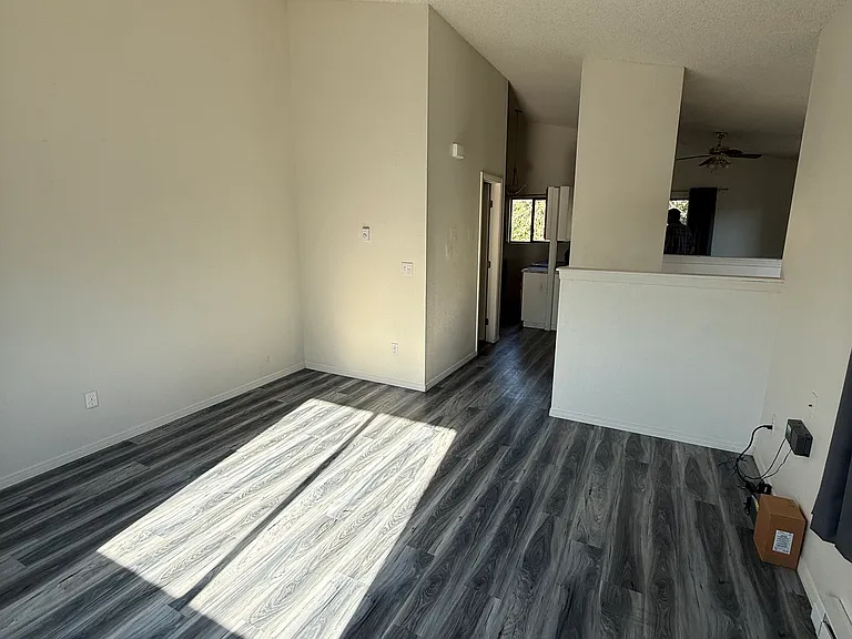 217 Rich St #217 — Photo 7