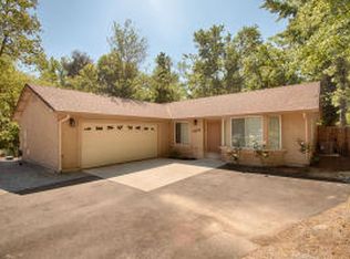 1919 Jewell Ln, Redding, CA 96001