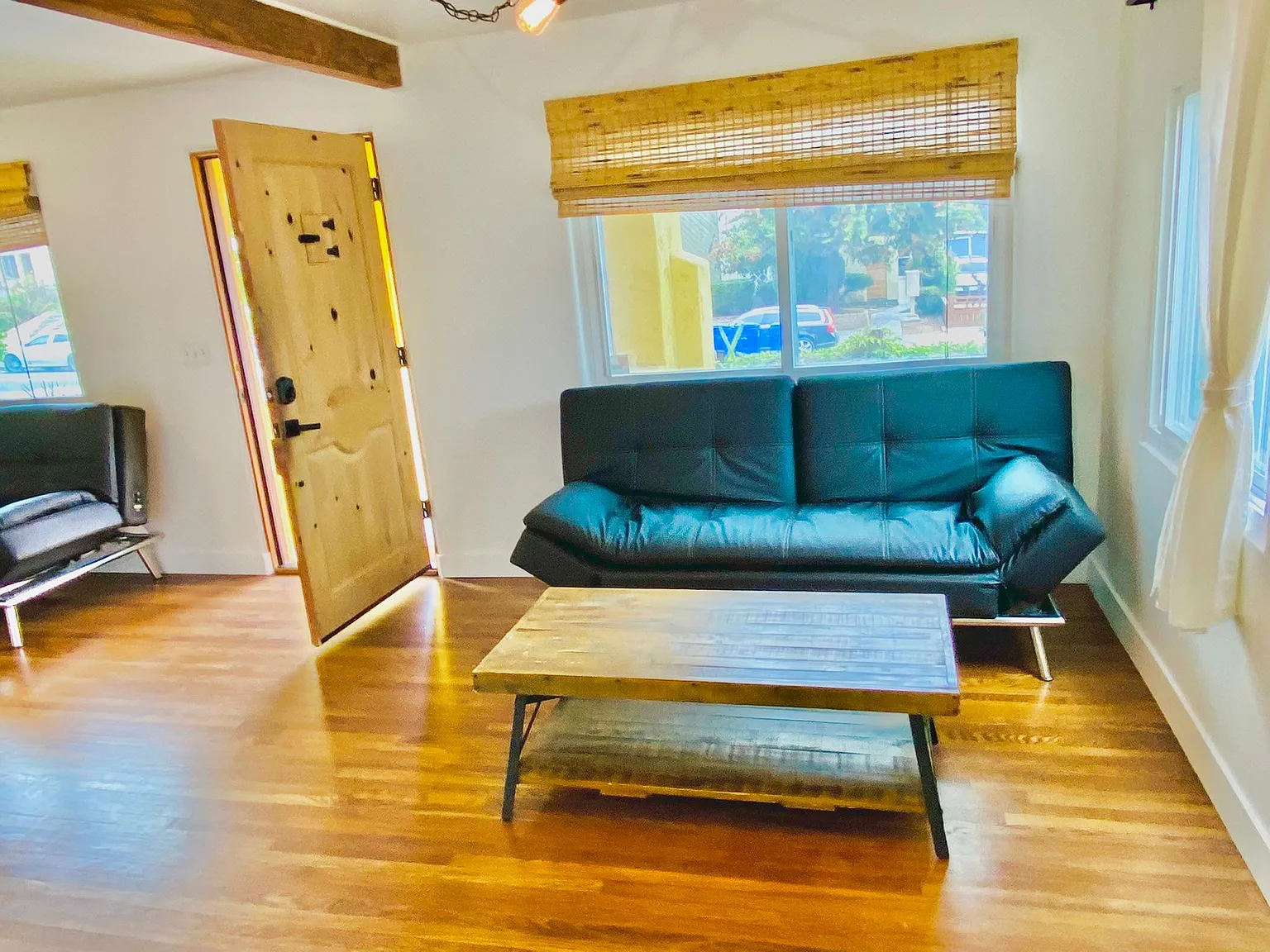 2 bed, 1100 sqft, $3,695 — Photo 4