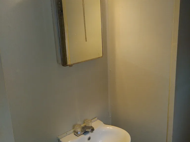 1217 4th Ave #5 — Photo 5