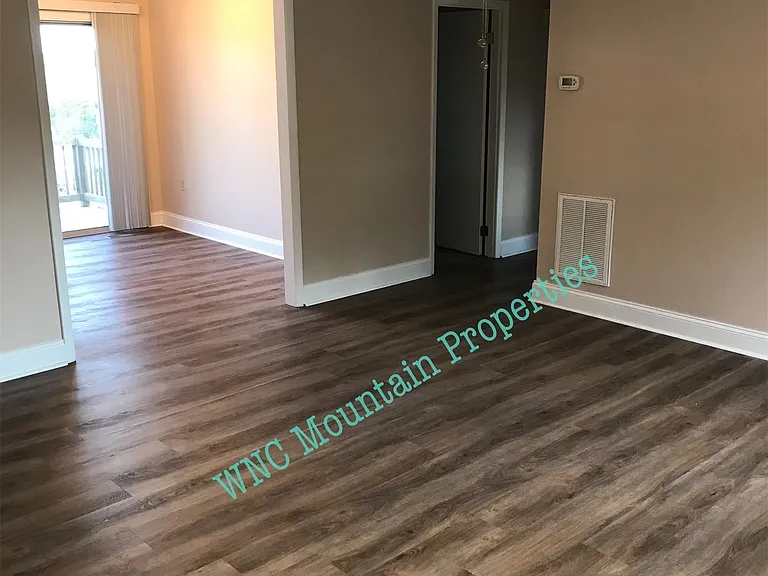 101 Chariton Ave — Photo 8