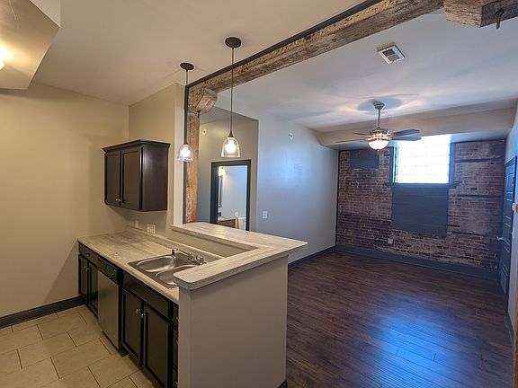 5th image of 126 W A St APT 1B