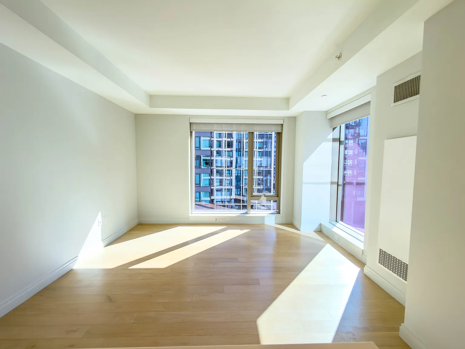 1 bed, 651 sqft, $5,000 — Photo 2