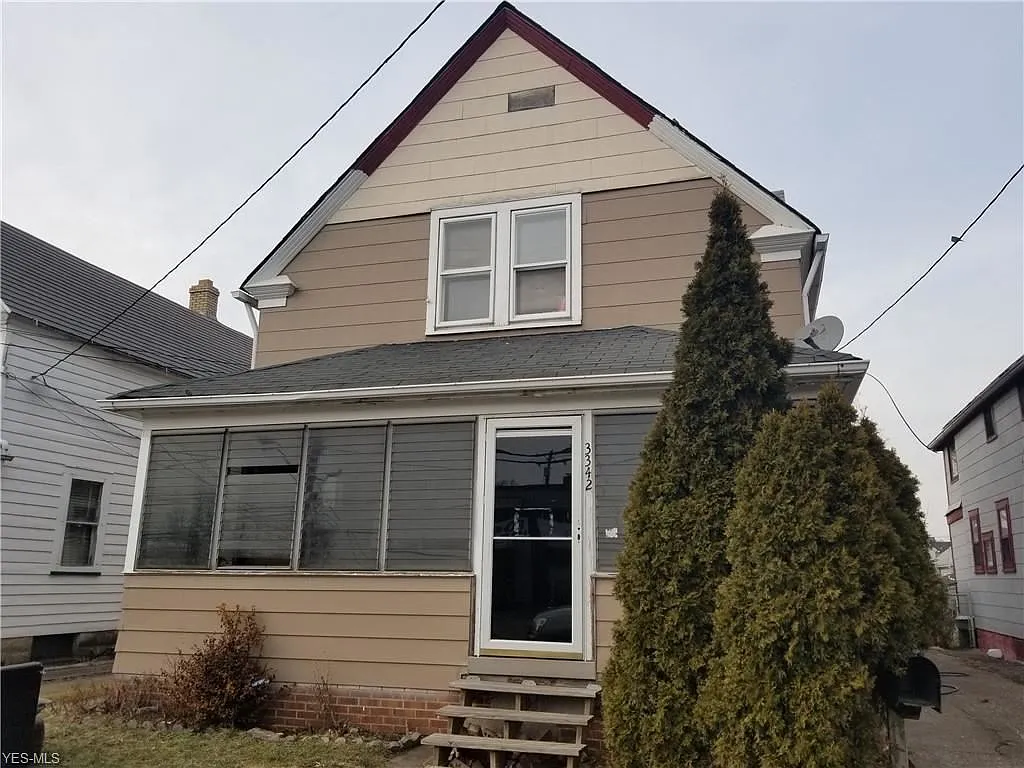 3342 Meyer Ave photo 1