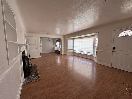 16732 E Main St Photo 1
