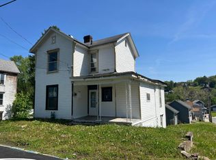 229 Beech St, Grafton, WV 26354