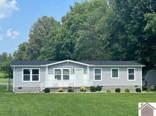 1046 W School Rd, Sacramento, KY 42372