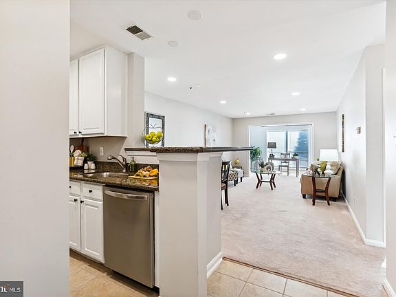 5th image of 3178 Summit Square Dr #3-A5