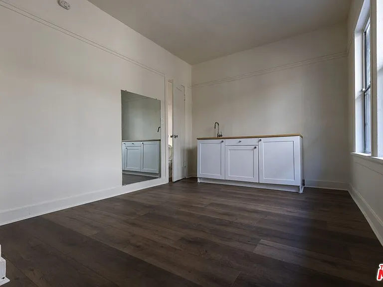 1021 N Mariposa Ave #4 — Photo 20