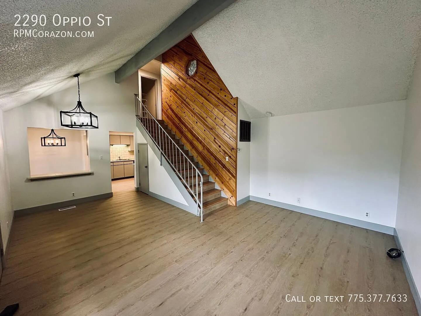 Updated 3 bed 1.5 bath townhouse w/ 2 car garage and new appliances! — Photo 3