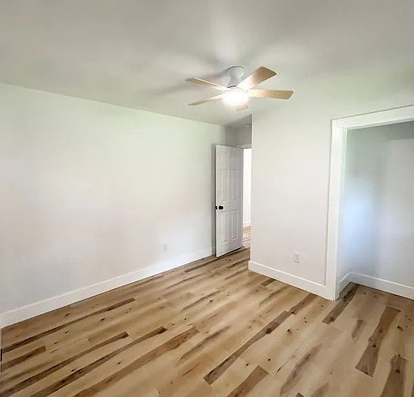 3741 Elmwood Ave — Photo 14
