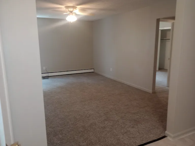 1850 S Main St #7 — Photo 6