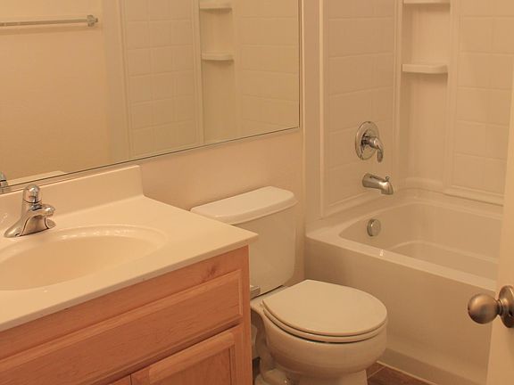 3rd image of 3 Spoonwood Way