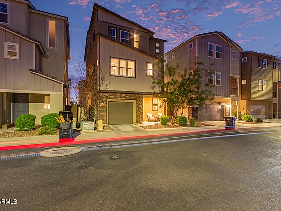 3rd image of 1200 S SUNSET Drive