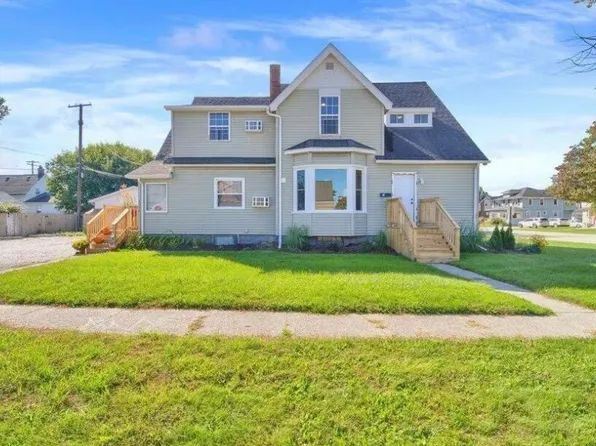 1732 10th Ave, Port Huron, MI 48060