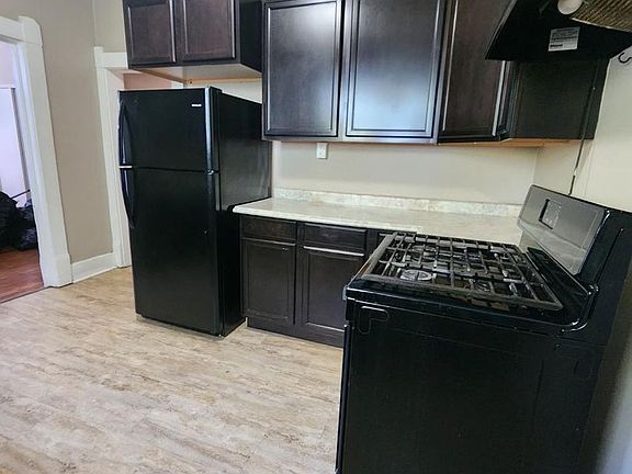 5th image of 1332 South St #2