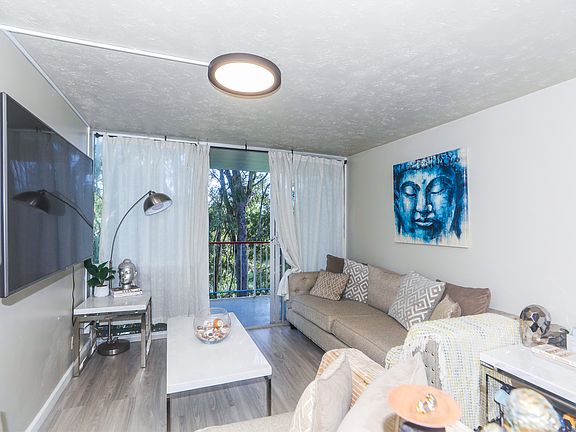 2nd image of 1600 Wilikina Dr APT C608