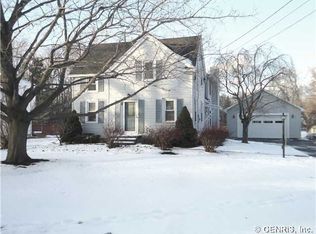 796 Winifred Dr, Webster, NY 14580