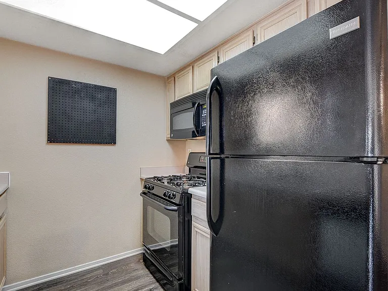 8070 W Russell Rd #1064-11 — Photo 15