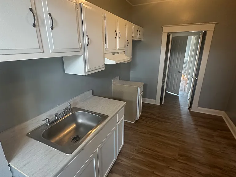 3126 Normount Ave — Photo 5