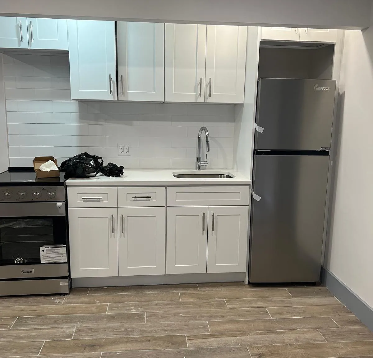 2 bed, 800 sqft, $3,058 — Photo 1