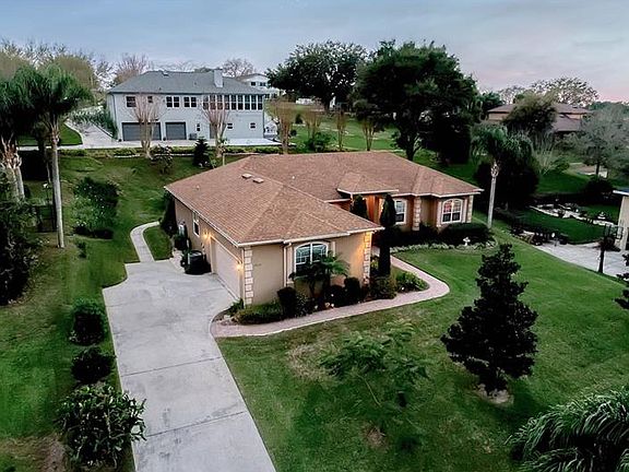 2nd image of 12724 Katherine Cir
