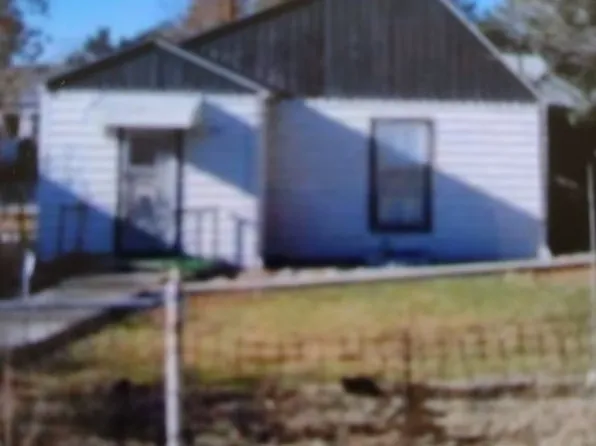 224 4th Ave, Newcastle, WY 82701