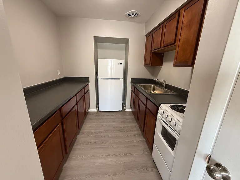 3885 N Humboldt Blvd — Photo 6