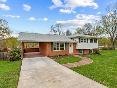 3516 Greencliff Rd, Roanoke, VA, 24018