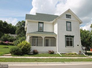 200 3rd St W, Carver, MN 55315