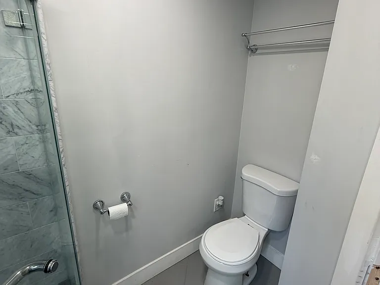 2221 Tacoma Ave #A — Photo 6
