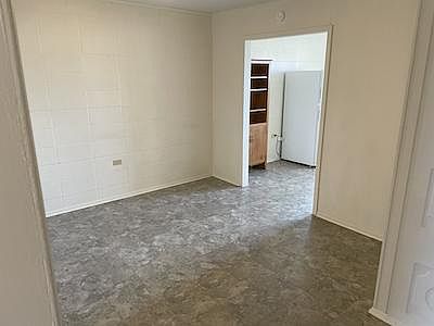 2nd image of 1719 Oakley Ct APT 6
