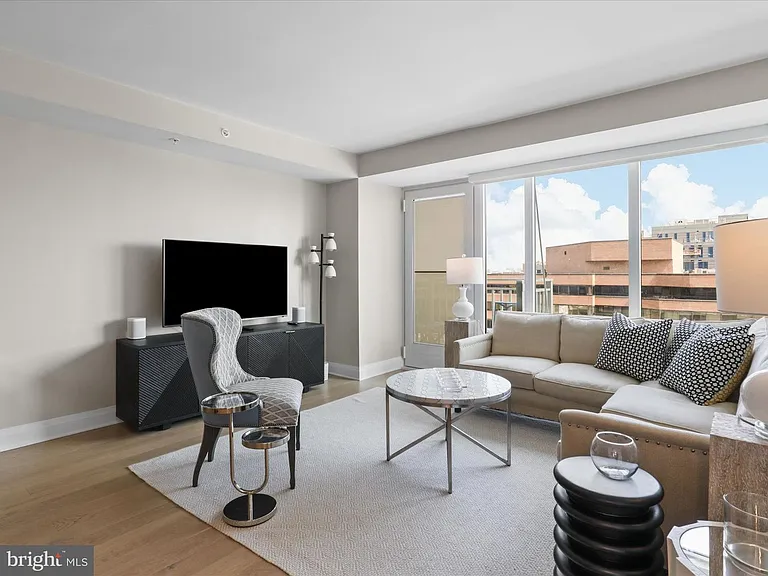 925 Fairfax St #704 — Photo 5
