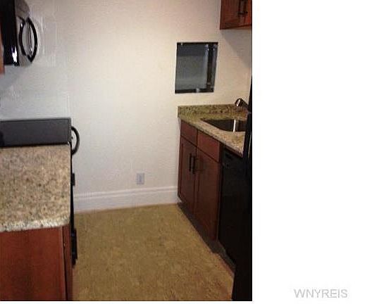 5th image of 175 North St APT 505