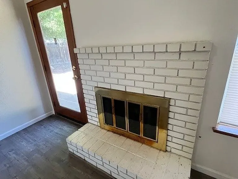 1806 E Laurel Ave — Photo 7