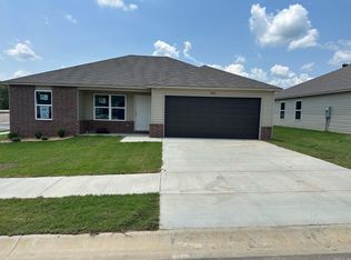 4543 Olympic Dr, Benton, AR 72019