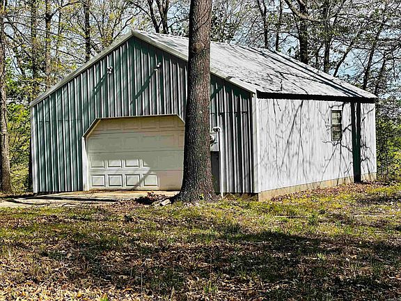 5th image of 410 Davis Creek Rd