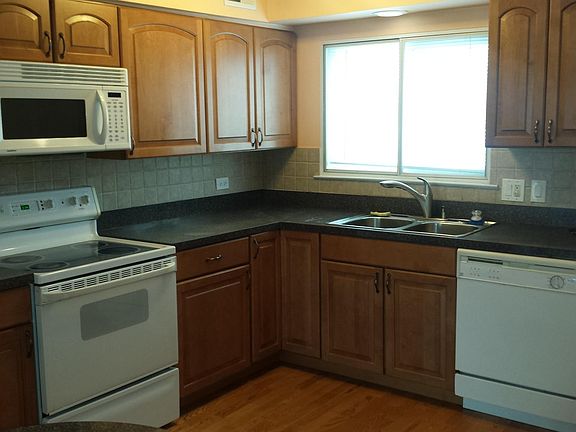 3rd image of 9441 Bay Colony Dr APT 2-S
