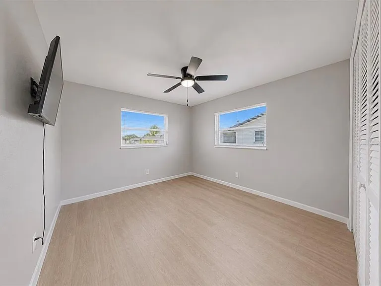 1725 Bikini Ct — Photo 24