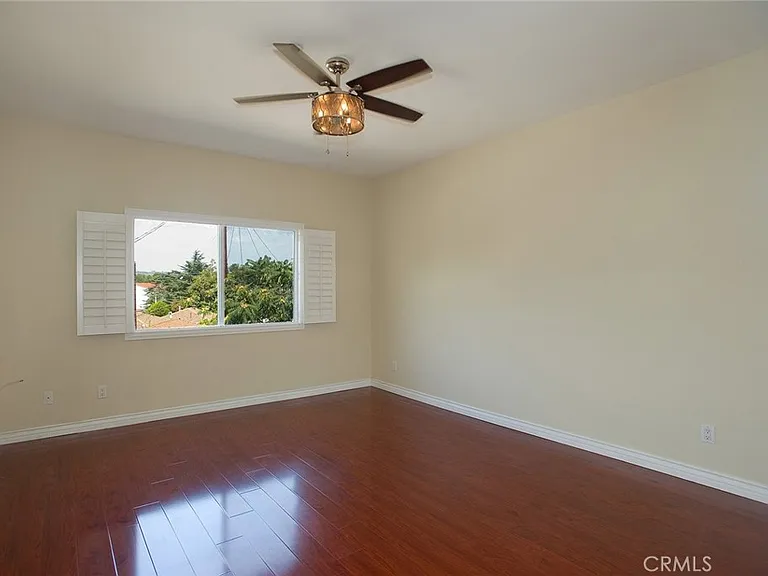 2345 Montrose Ave #5 — Photo 24
