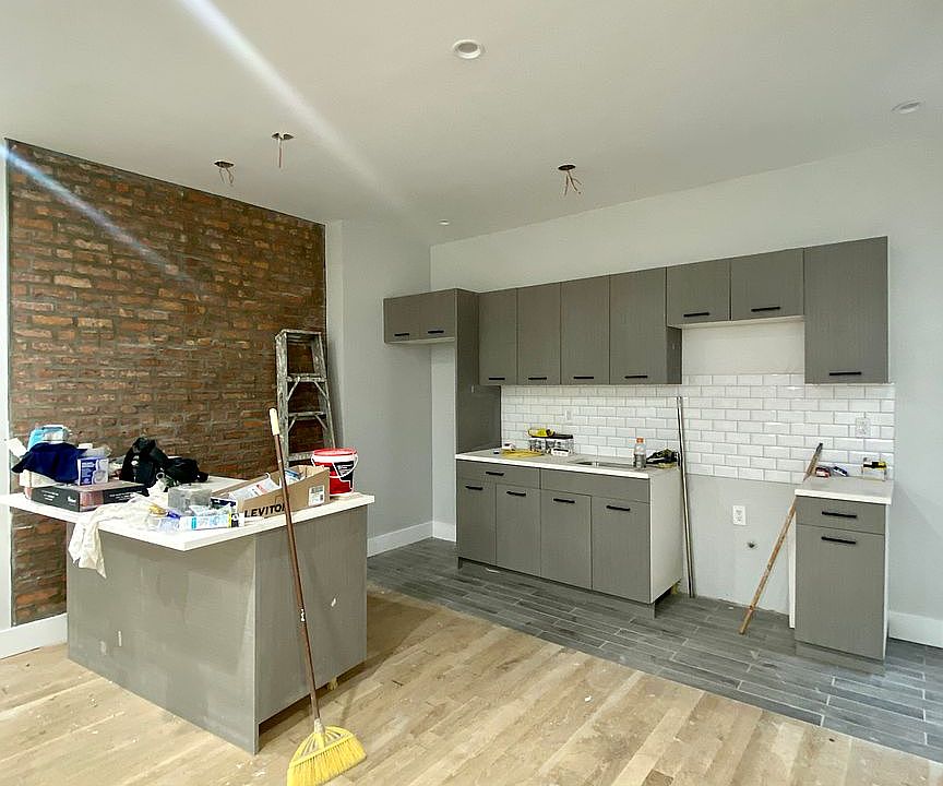 1st image of 270 Parkside Ave APT A2w