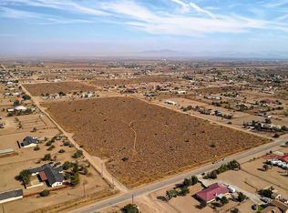 Smoke Tree Rd, Oak hills, CA 92371